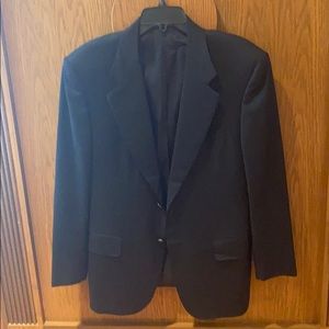 Men’s black blazer